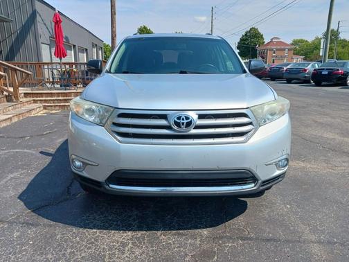 2012 Toyota Highlander SE