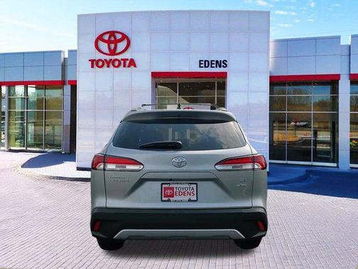 2025 Toyota Corolla Cross LE