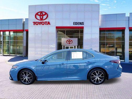 2024 Toyota Camry Hybrid SE