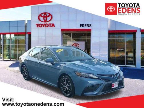 2024 Toyota Camry Hybrid SE