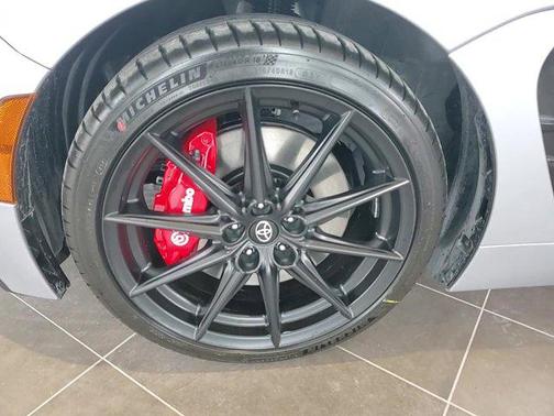 2025 Toyota GR86 Premium