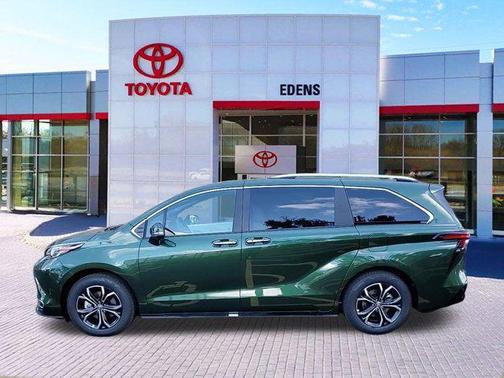 2025 Toyota Sienna Platinum 7 Passenger