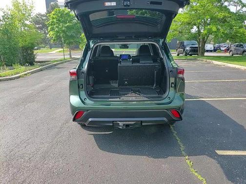 2025 Toyota Highlander XLE