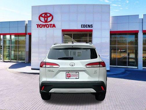 2025 Toyota Corolla Cross LE