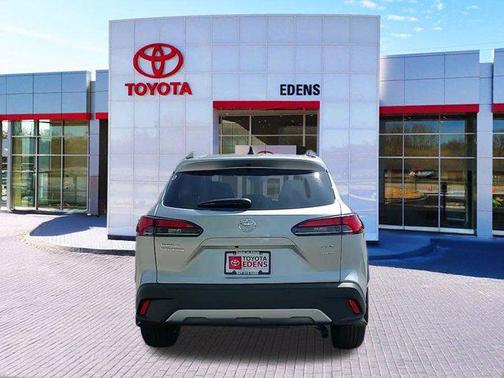 2025 Toyota Corolla Cross XLE