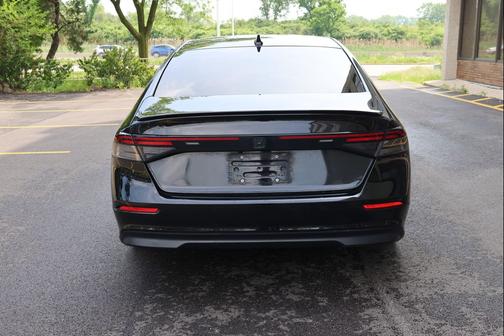 Crystal Black Pearl 2024 Honda Accord Hybrid Sport