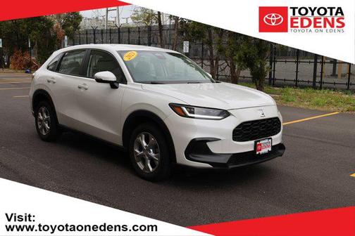 Platinum White Pearl 2023 Honda HR-V LX