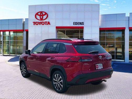 2025 Toyota Corolla Cross XLE