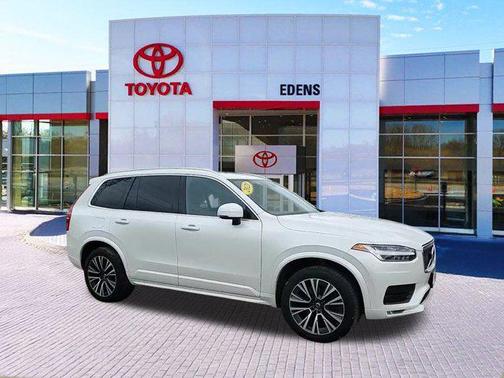 2020 Volvo XC90 T6 Momentum