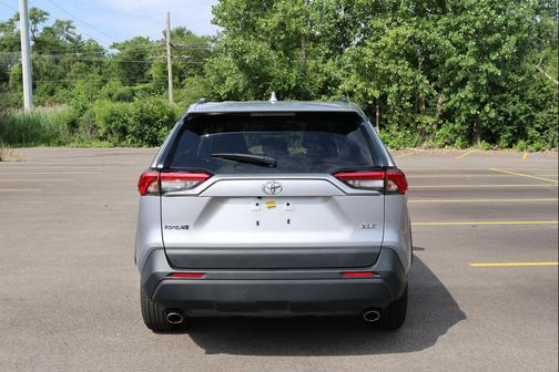 Silver Sky Metallic 2025 Toyota RAV4 XLE