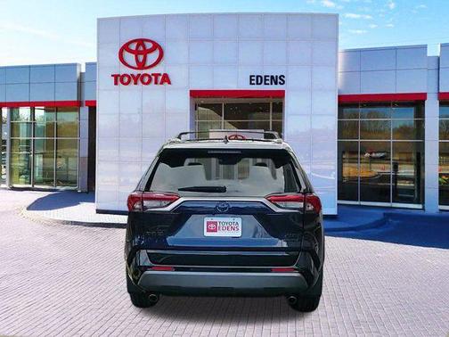 2021 Toyota RAV4 Hybrid SE