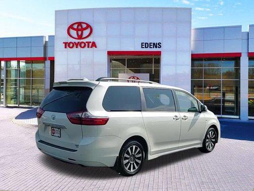 2020 Toyota Sienna Limited Premium