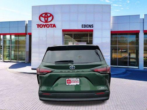 2021 Toyota Sienna XLE 7 Passenger
