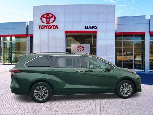 2021 Toyota Sienna XLE 7 Passenger