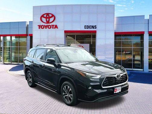 2026 Toyota Highlander XLE