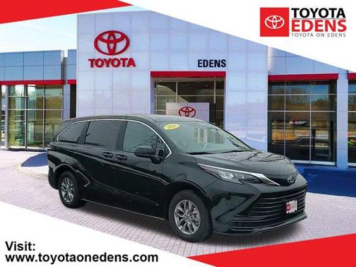 2025 Toyota Sienna LE