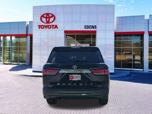 2025 Toyota Sequoia Base
