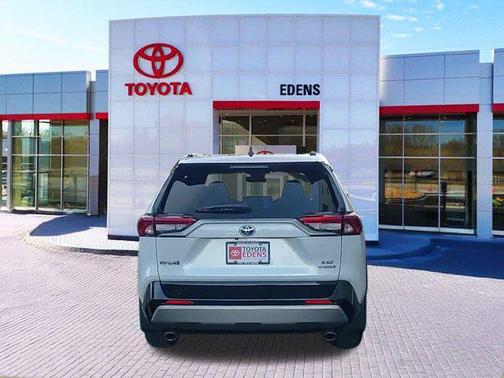 2024 Toyota RAV4 Hybrid SE