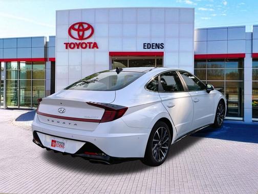 Quartz White 2022 Hyundai SONATA Limited