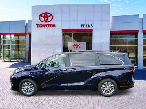 2025 Toyota Sienna XLE