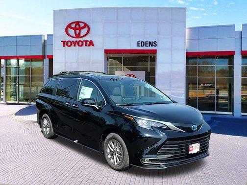 2025 Toyota Sienna XLE 7 Passenger