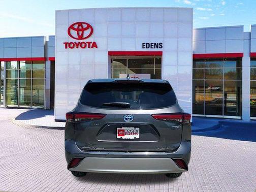 2021 Toyota Highlander Hybrid Platinum