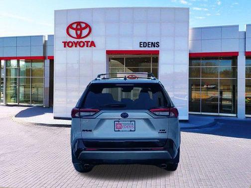 2021 Toyota RAV4 Hybrid SE