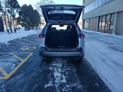 2021 Toyota RAV4 Hybrid SE