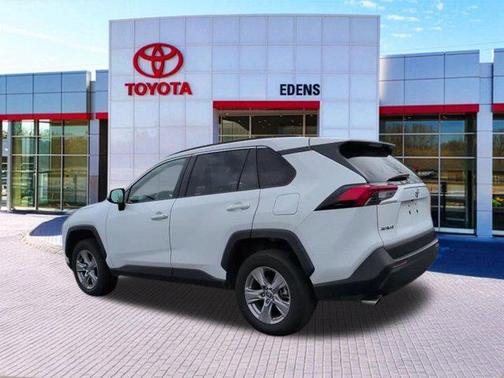 Ice Cap 2025 Toyota RAV4 XLE