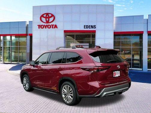 2025 Toyota Highlander Platinum