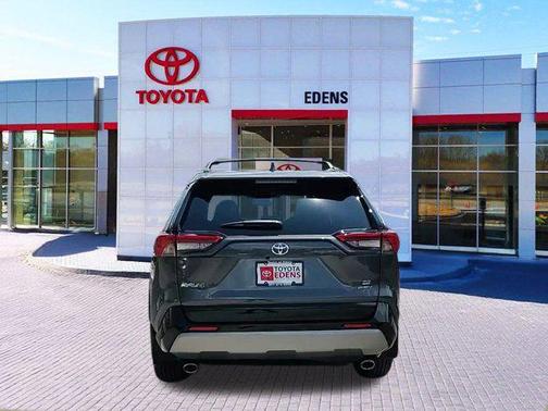 2025 Toyota RAV4 Hybrid SE