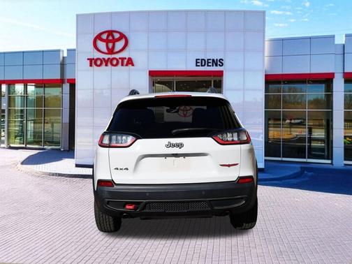 Bright White Clearcoat 2019 Jeep Cherokee Trailhawk