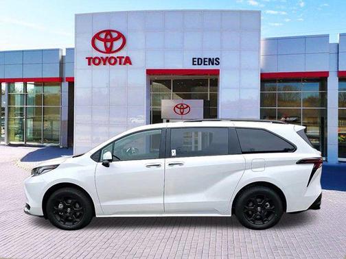 2026 Toyota Sienna Woodland Edition