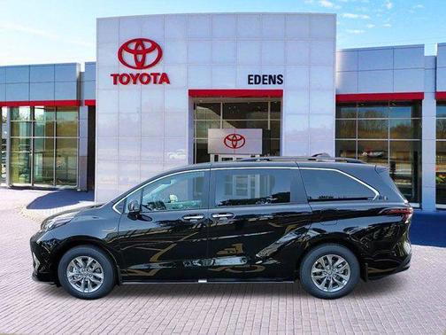 2025 Toyota Sienna XLE 7 Passenger