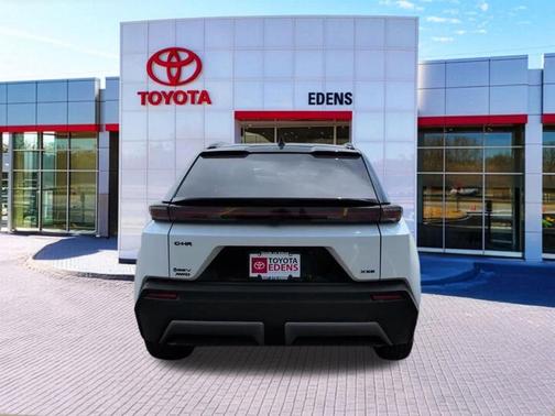Wind Chill Pearl w/Midnight Black Metallic Roof 2026 Toyota C-HR XSE