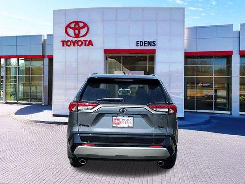 2025 Toyota RAV4 Hybrid SE