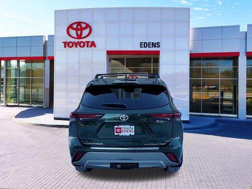 2025 Toyota Highlander Platinum