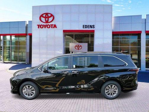 2025 Toyota Sienna XLE 7 Passenger