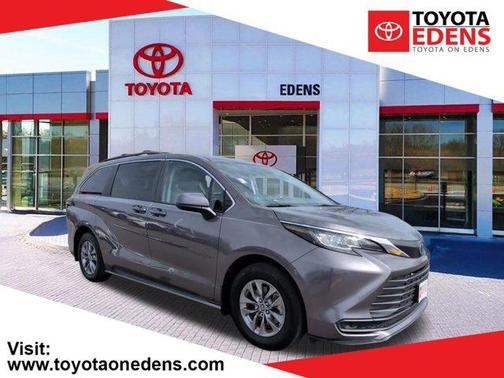 2023 Toyota Sienna LE