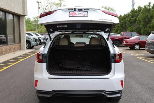 Eminent White Pearl 2019 Lexus RX 450h Base