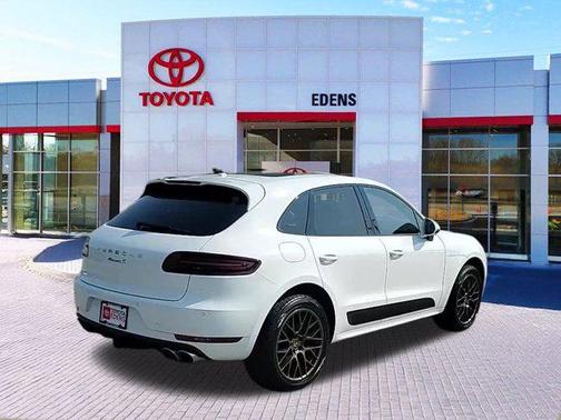 2015 Porsche Macan S