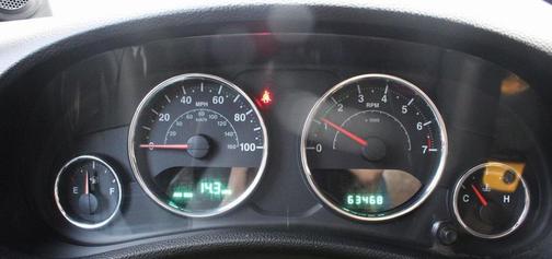 Photo 4 of 25 of 2012 Jeep Wrangler Sport