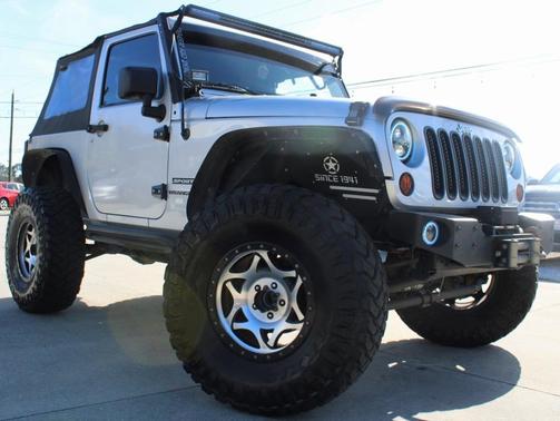 Photo 3 of 19 of 2012 Jeep Wrangler Sport