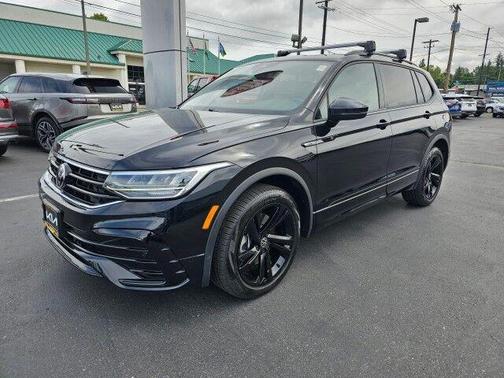 2023 Volkswagen Tiguan 2.0T SE R-Line Black