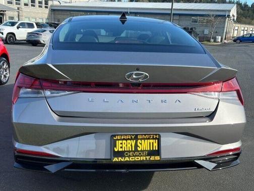 2022 Hyundai ELANTRA Limited