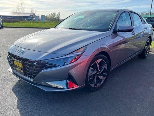 2022 Hyundai ELANTRA Limited