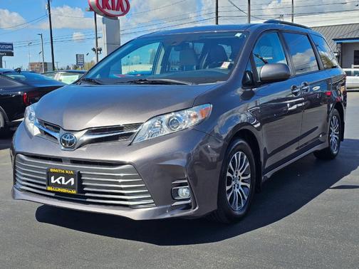 2019 Toyota Sienna Limited