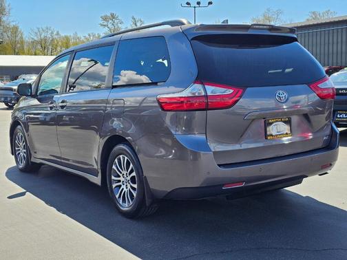 Predawn Gray Mica 2019 Toyota Sienna Limited
