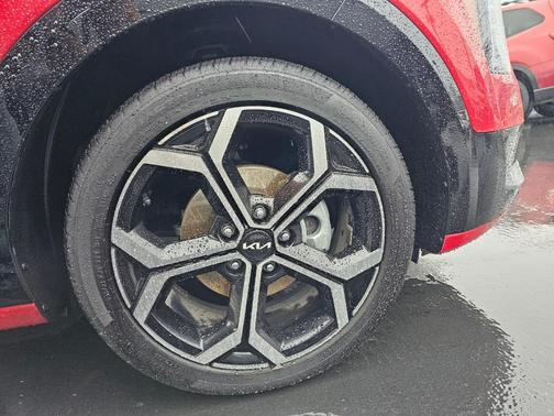 2024 Kia Niro EX Touring