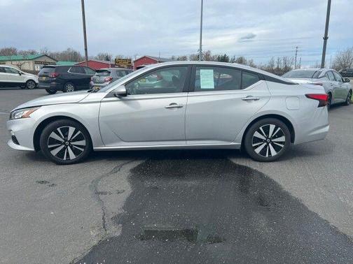 2021 Nissan Altima 2.5 SV